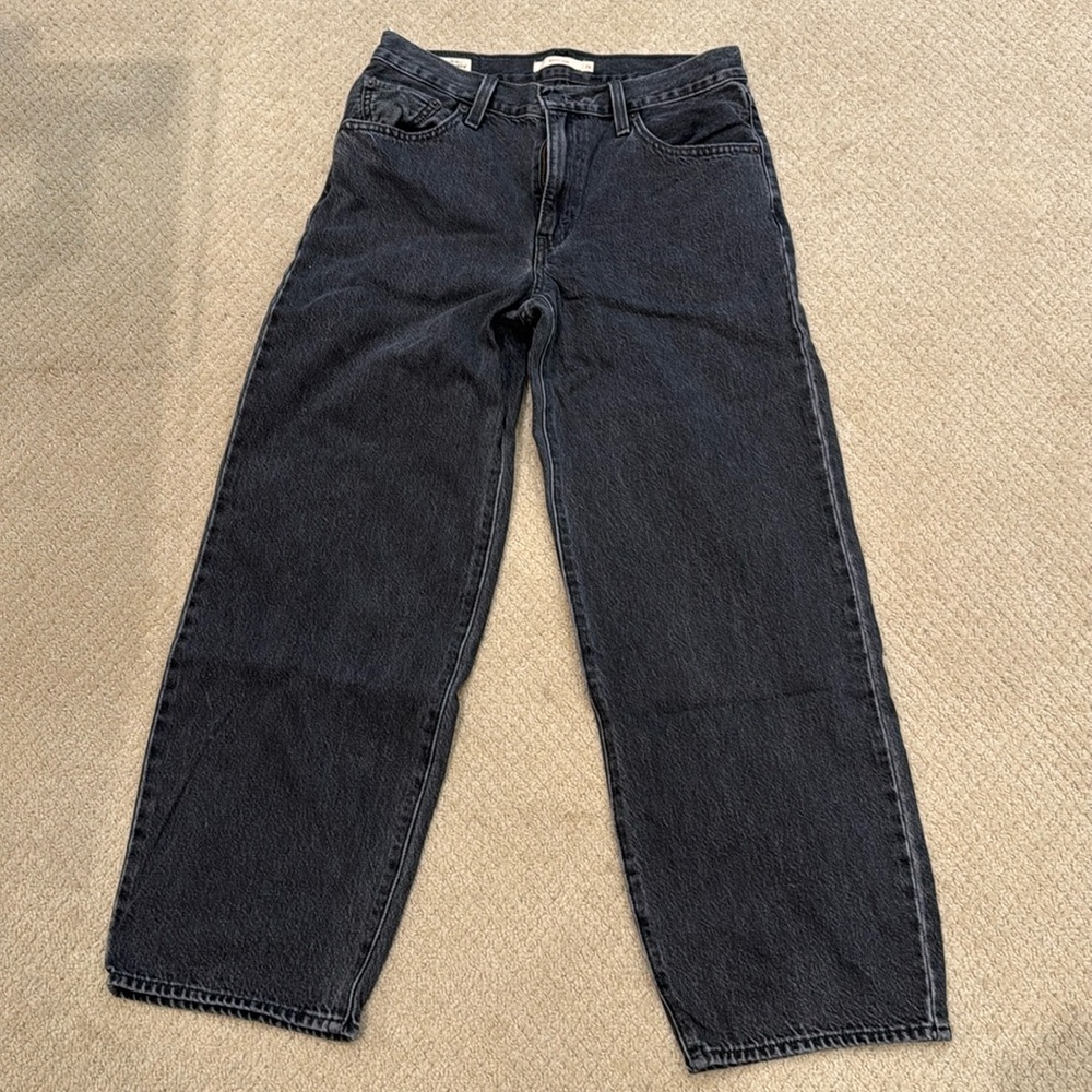 Levi’s baggy dad jeans